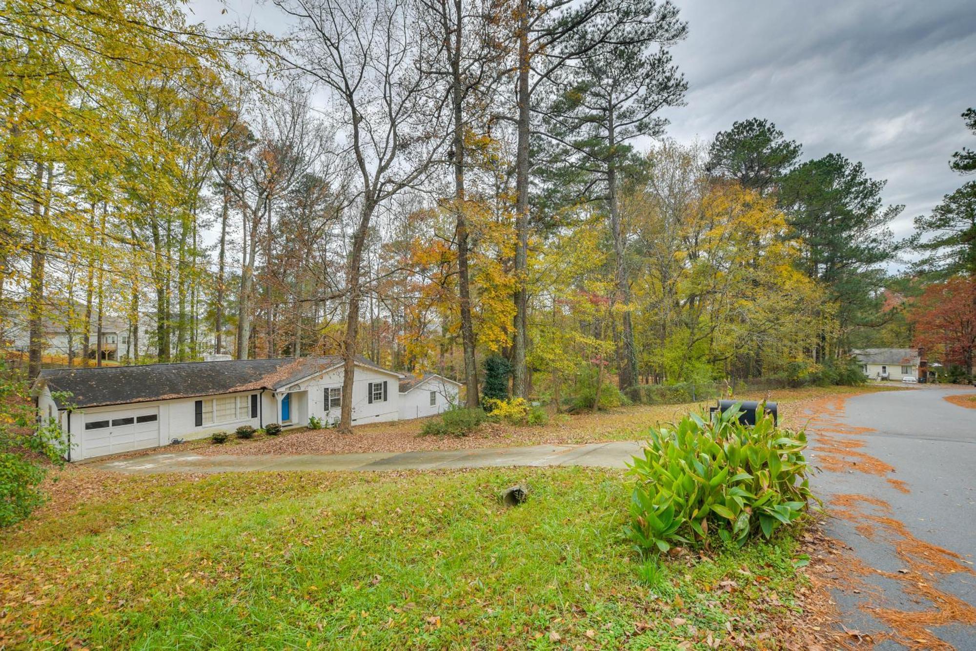 Serene Family Home With Deck In Knightdale! 외부 사진