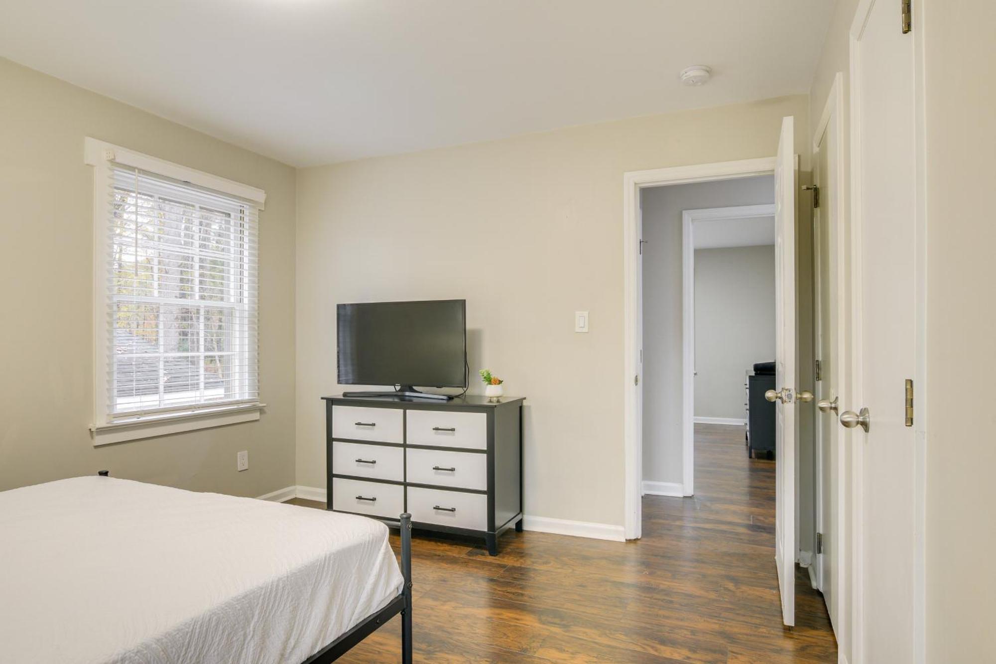 Serene Family Home With Deck In Knightdale! 외부 사진