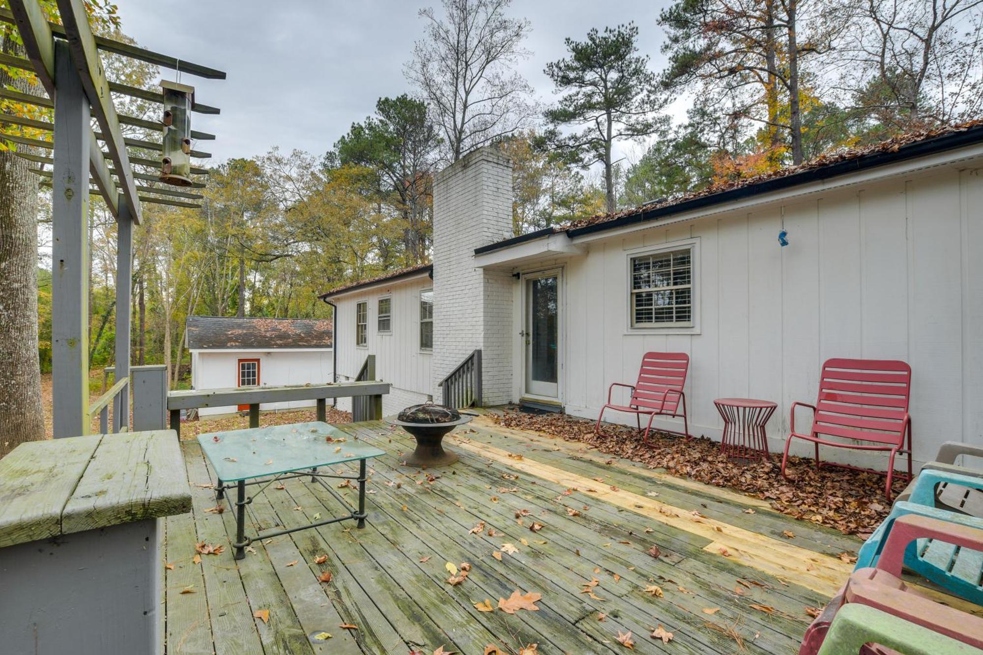 Serene Family Home With Deck In Knightdale! 외부 사진