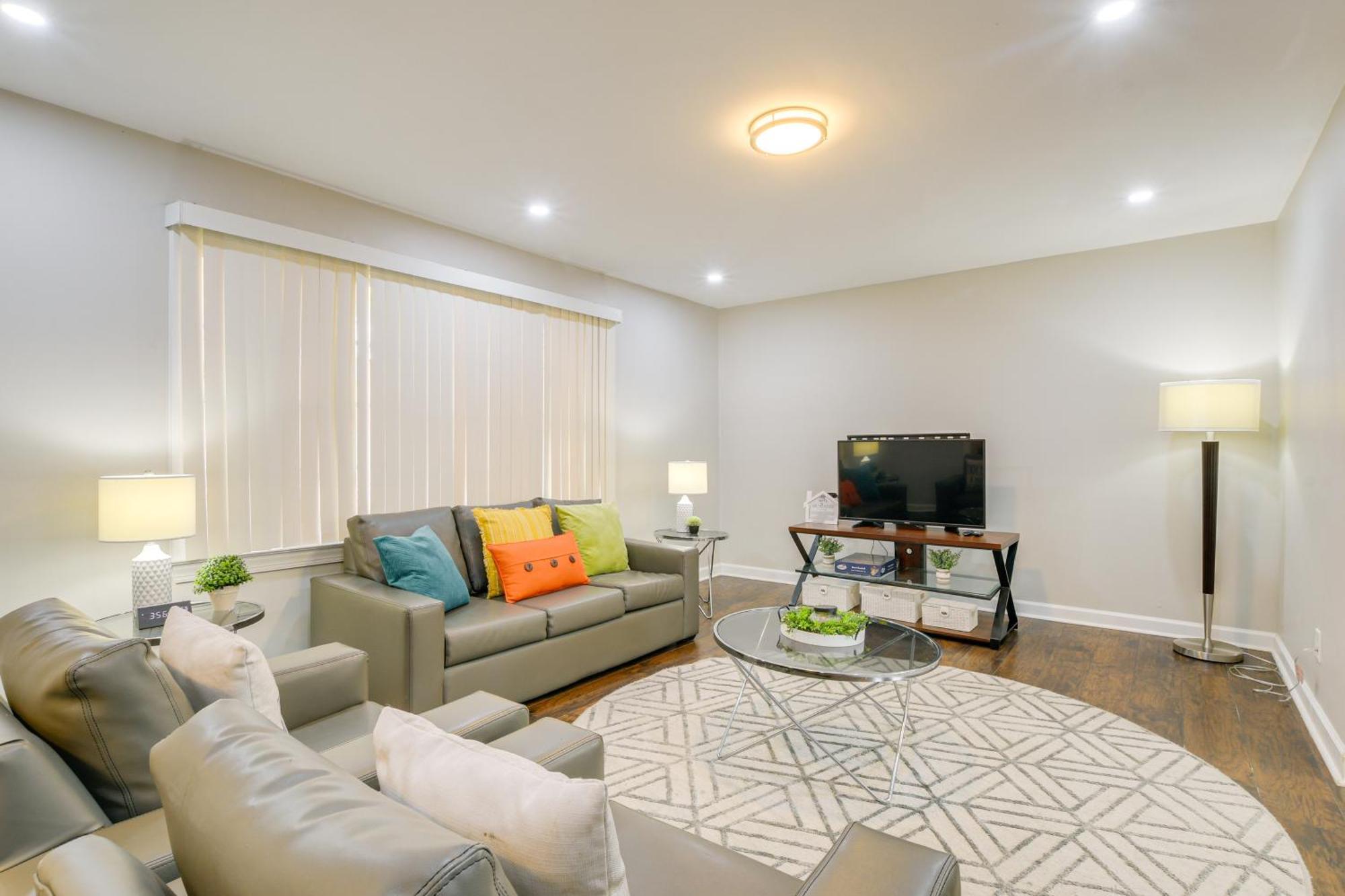 Serene Family Home With Deck In Knightdale! 외부 사진